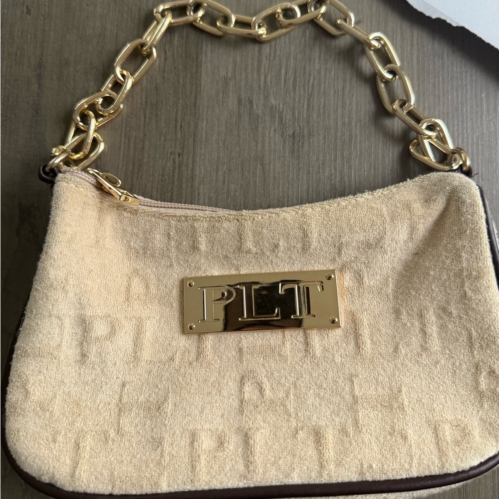 Cream and Gold Chain Shoulder Bag